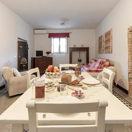 Drovandi Pieve Vecchia Lägenhet *