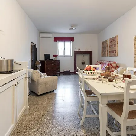 Drovandi Pieve Vecchia Lägenhet